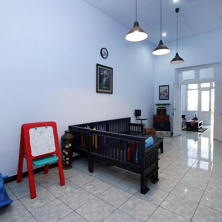 Reddoorz Near Stasiun Lawang Hotel Exterior foto